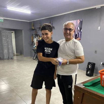 Entrega dos uniformes para as categorias Sub-13 e Sub-15