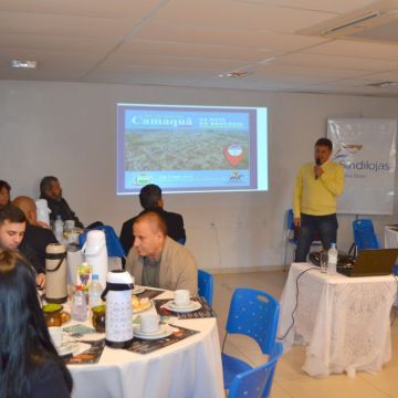 Luiz Sidnei Corrêa Soares foi o palestrante demais uma edição do Café com Bate Papo Sindilojas