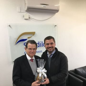 Presidente da Fecomercio RS, Luiz Carlos Bohn visita sede do Sindilojas Costa Doce