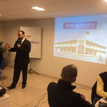 Marcelo Adriano da Silva foi o palestrante da 5ª edição do Café com Bate Papo do Sindilojas