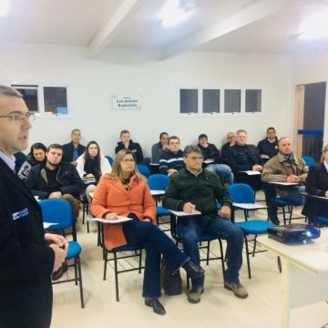 Comissão de Formação Empresarial do Sindilojas Costa Doce, realiza seu 1° encontro de Estudo de Negócios.