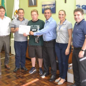 O Sindilojas juntamente com a Prefeitura municipal homenageia Empresários do transporte coletivo.