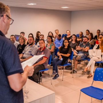 Primeiro Case de Empreendedores - Econômica Moveis 
