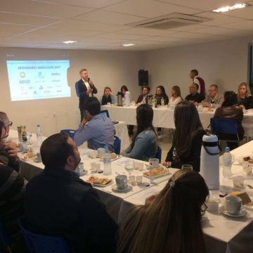 Café com Bate Papo recebeu especialista em Gestão e Varejo de Moda