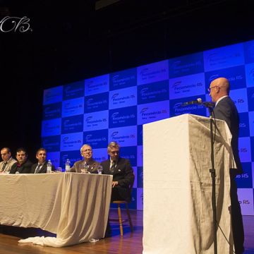  Luiz Antônio Baptistella, Diretor de relações do Trabalho do Sindilojas Costa Doce, recebe Título de “Cidadão Camaquense”